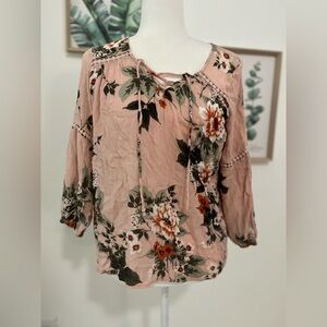 Charlotte Russe Women’s Top Size S Pink Floral Flowy